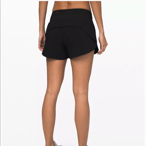 Lululemon Speed-Up Midrise Shorts - Picture 3 of 11